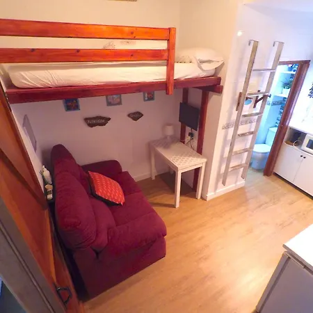 アパート Rentalsevilla Fernan Caballero